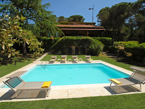 Villa Miralaghi con piscina